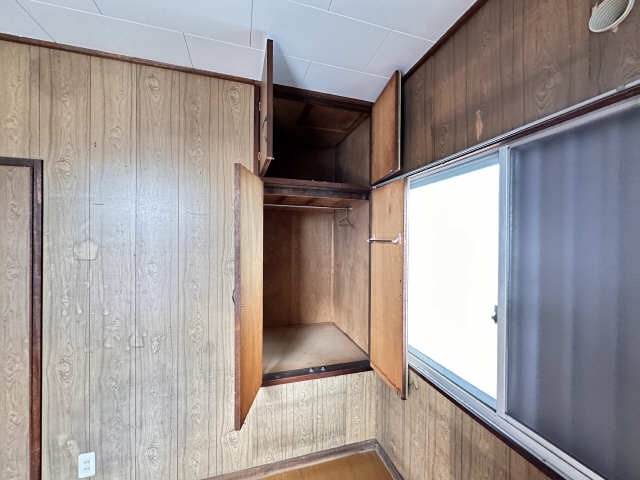 収納（２階洋室）