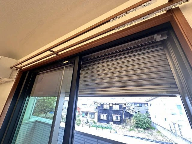 シャッター雨戸