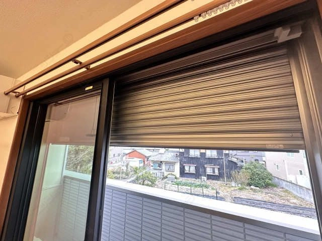 シャッター雨戸