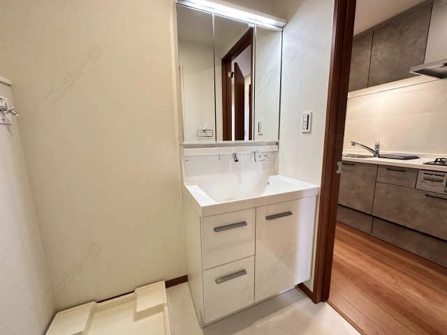 シャワー付洗面台