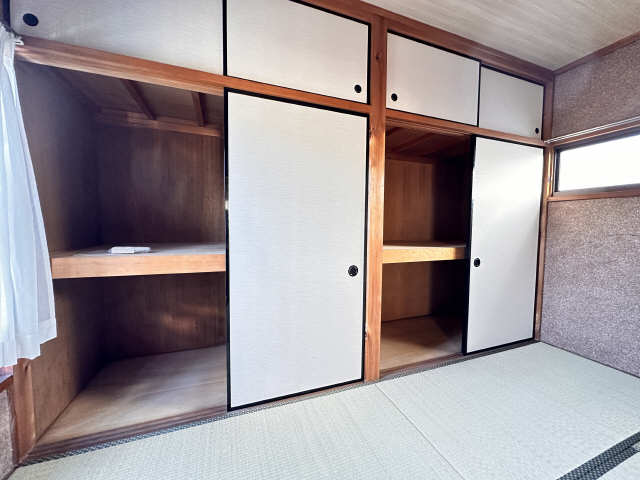 収納（２階北和室）