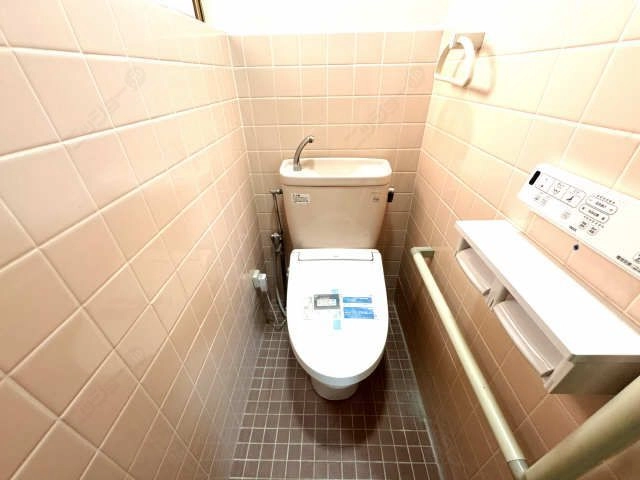 シャワー付トイレ