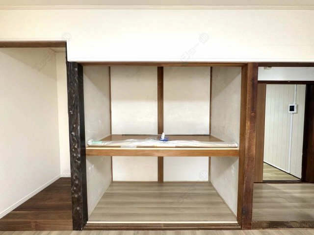 収納（１階北洋室）