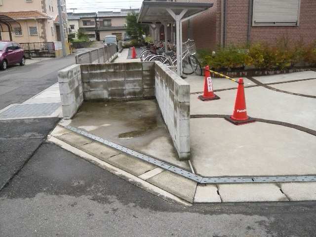 ゴミ置き場