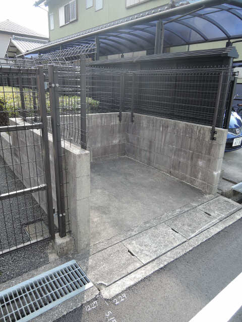 ゴミ置き場
