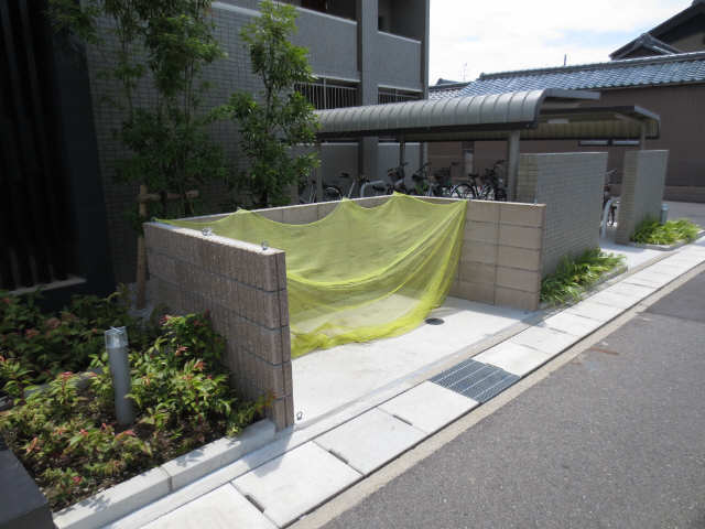 ごみ置場