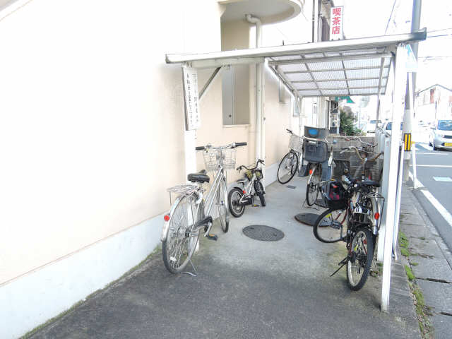 メゾンド栄　Ⅱ 1階 駐輪場