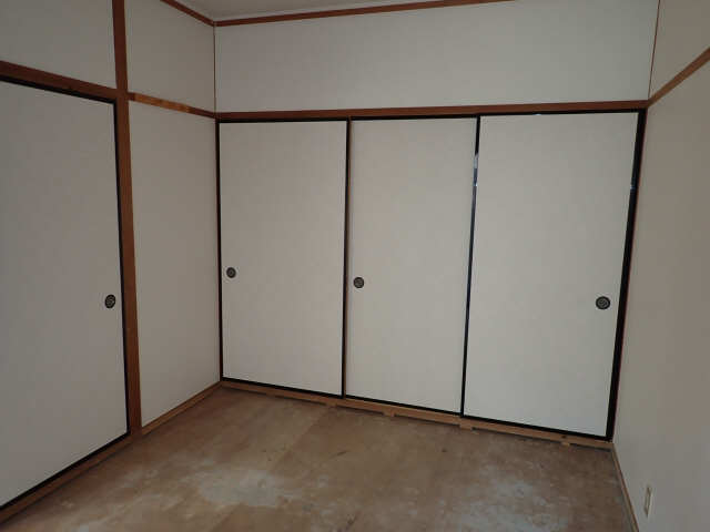 メゾンド栄　Ⅱ 1階 和室