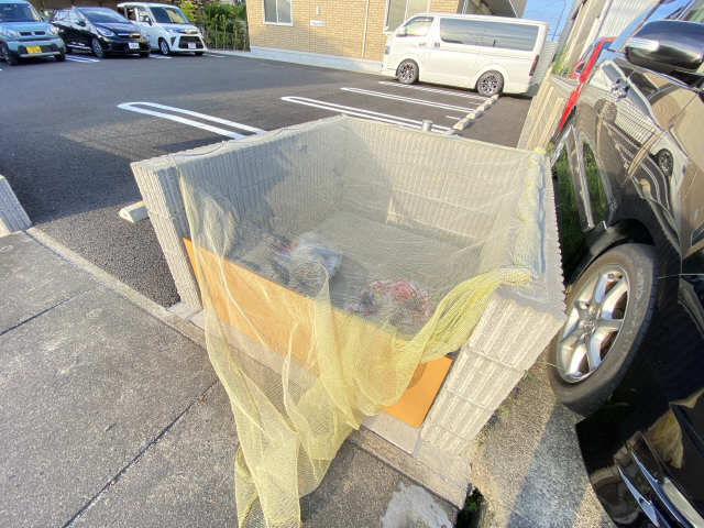 ゴミ捨て場