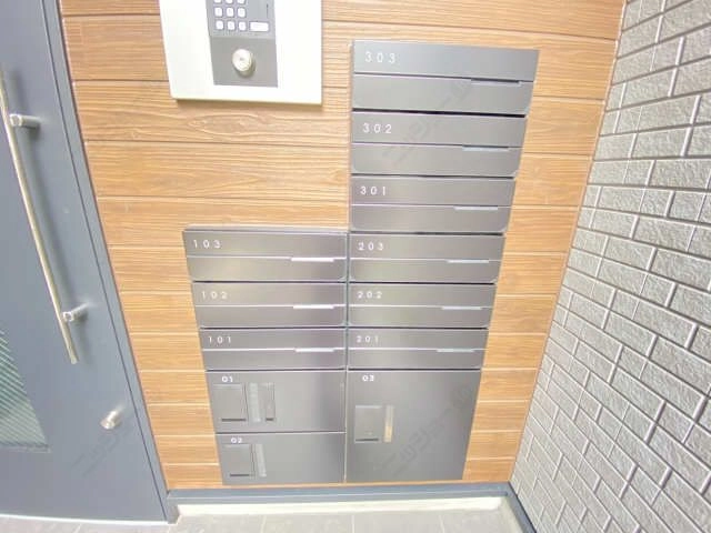 集合ポストと宅配BOX