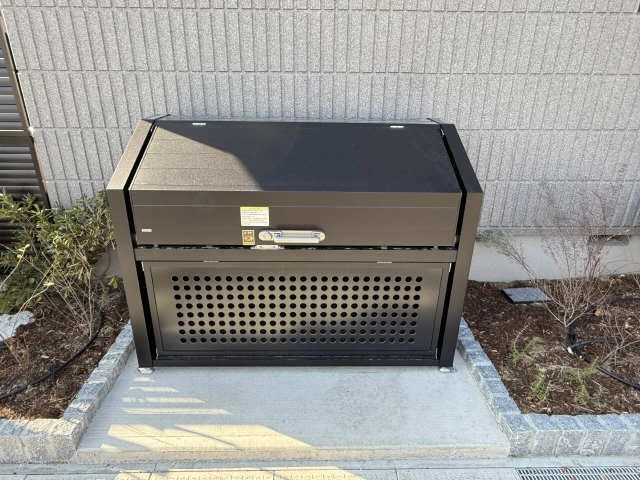 ダストボックス