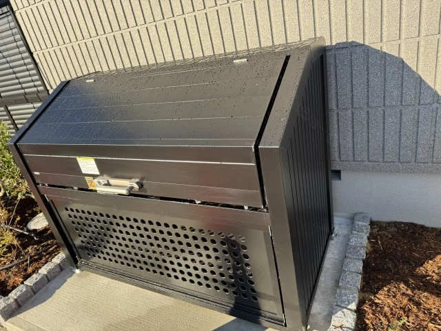 ダストボックス