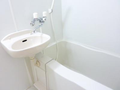 レオパレスウエストスプリングⅡ 1階 浴室