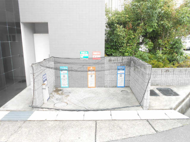 ごみ置場