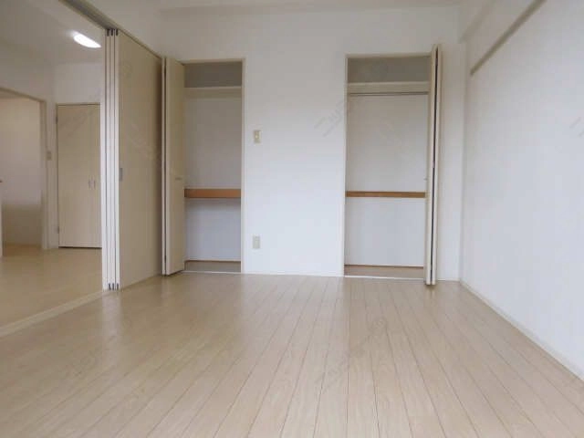 南洋間