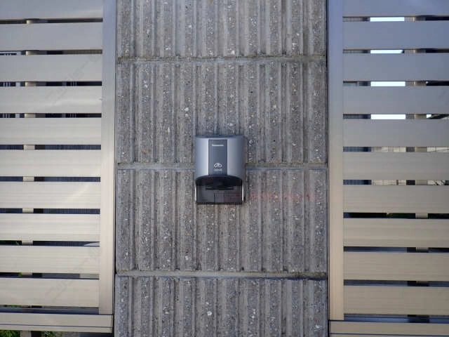 電気自動車用コンセント