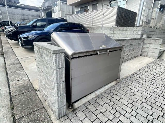 ゴミ置き場