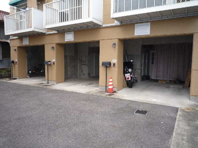 ガレージ