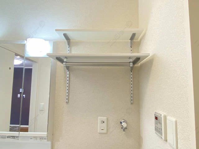 ランドリー可動棚