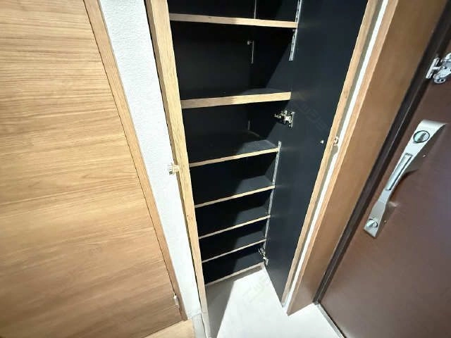 シューズボックス