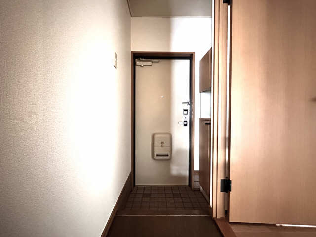 玄関内