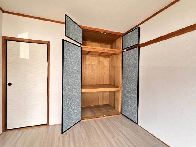 収納（北東洋室）