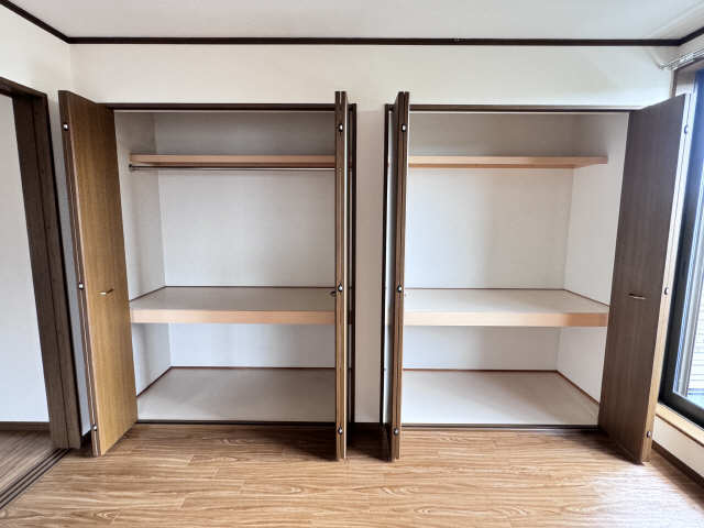 収納（東洋室）