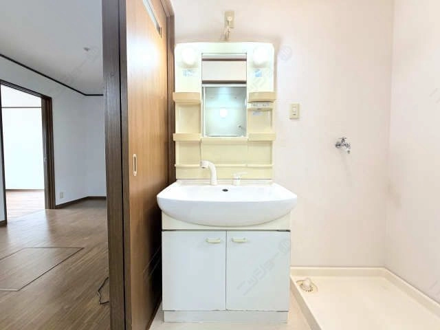 シャワー付洗面台