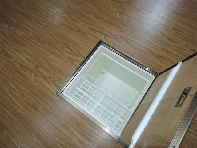 床下収納庫
