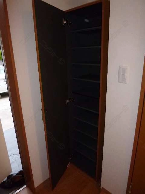 シューズボックス