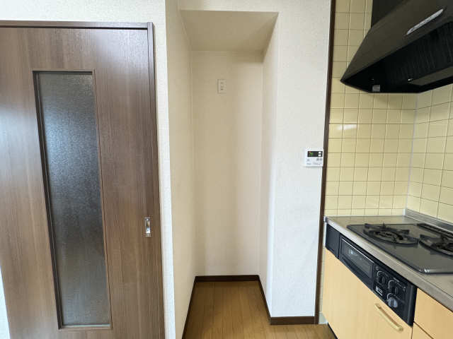 冷蔵庫置き場
